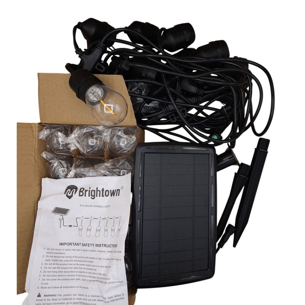 Brightown Solar Outdoor String Lights 34 Feet 15 Bulbs S14 30 Lumen 2700K NIB